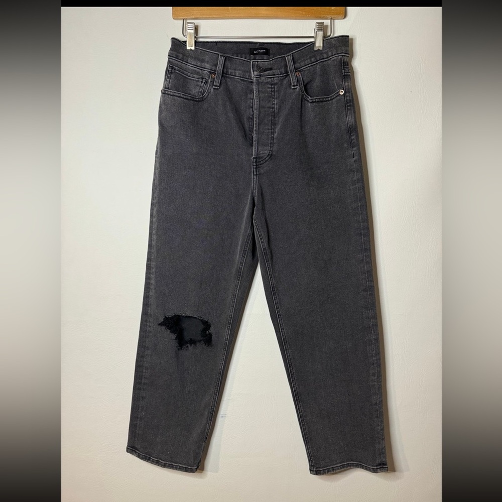 Express Size 8 Black Distressed Denim Dad Jeans High Rise Button Fly